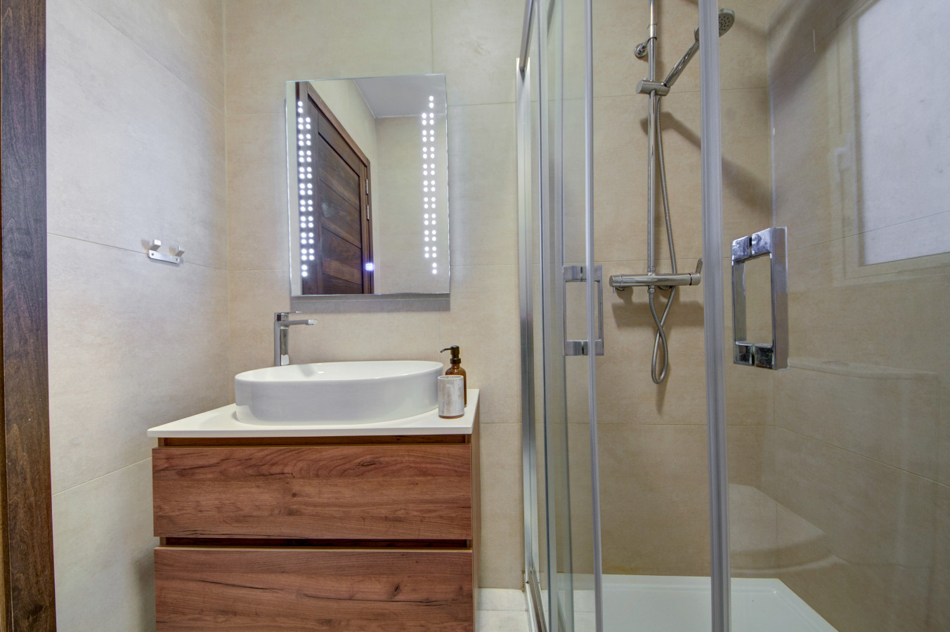 CentrePoint 03 photo 7
