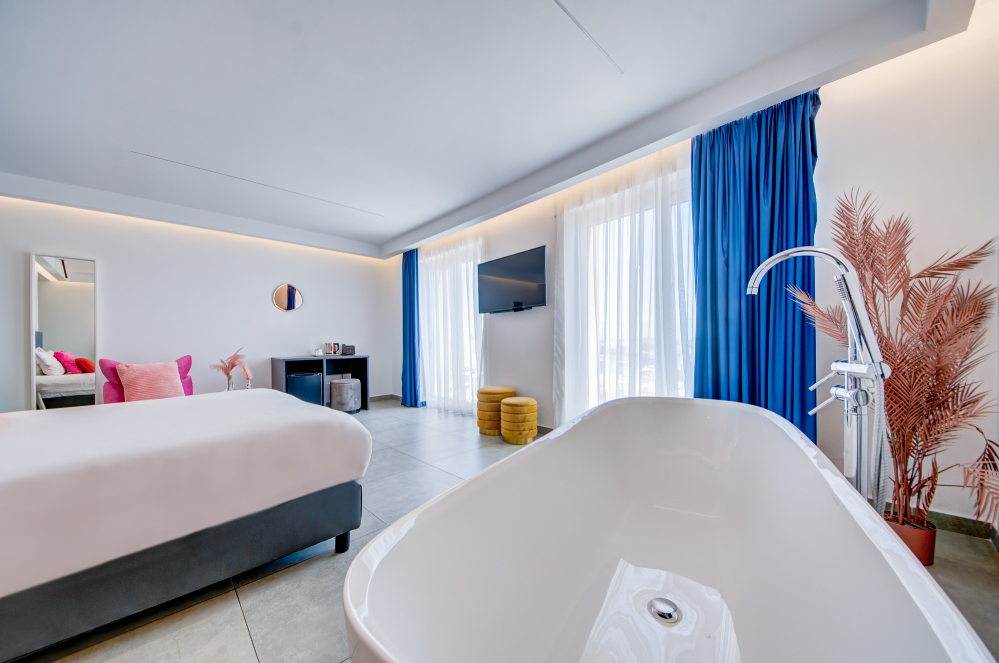 Flamingo Hotel detail